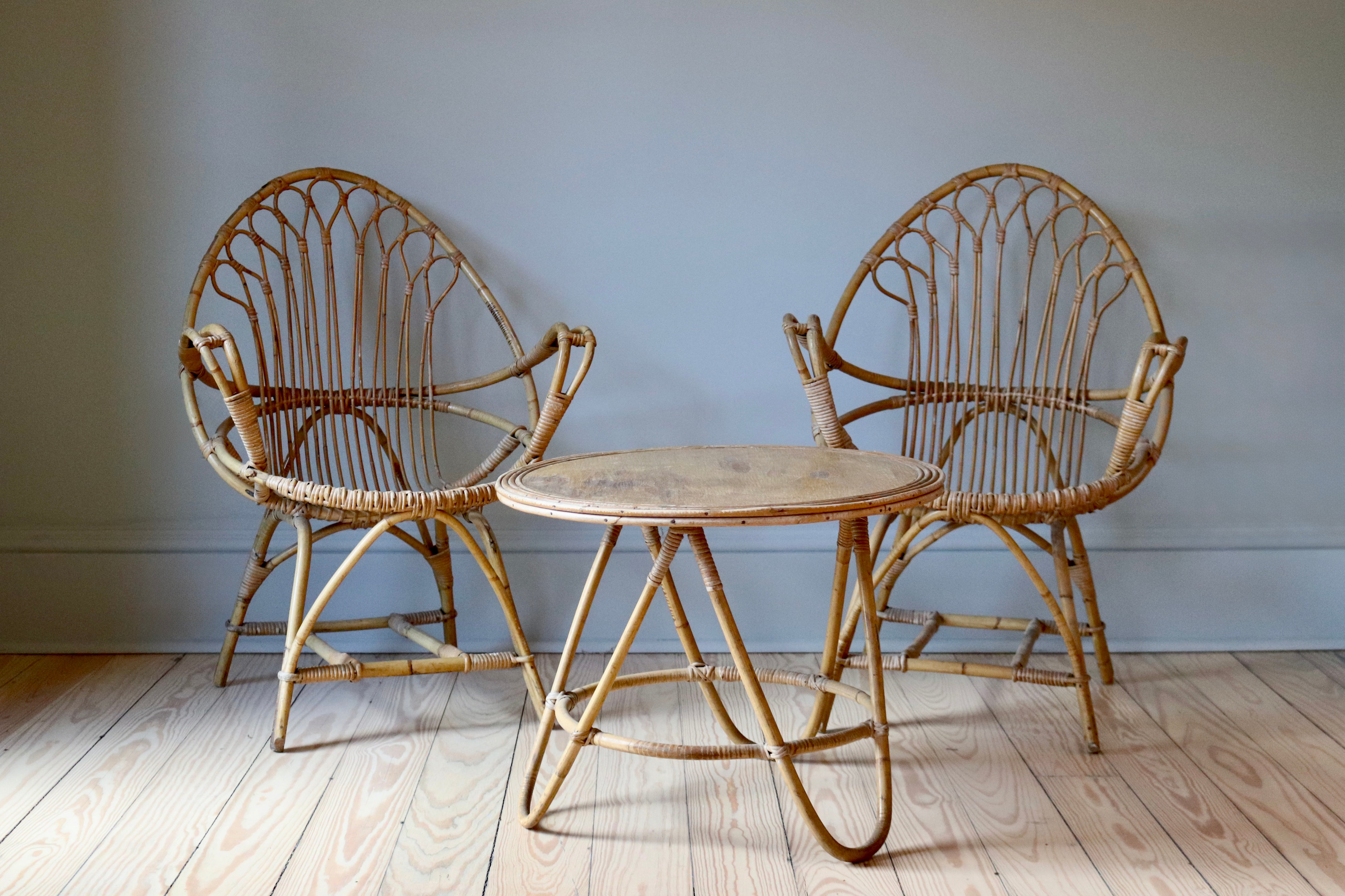 Pair of Italian Rattan Chairs with Cocktail Table