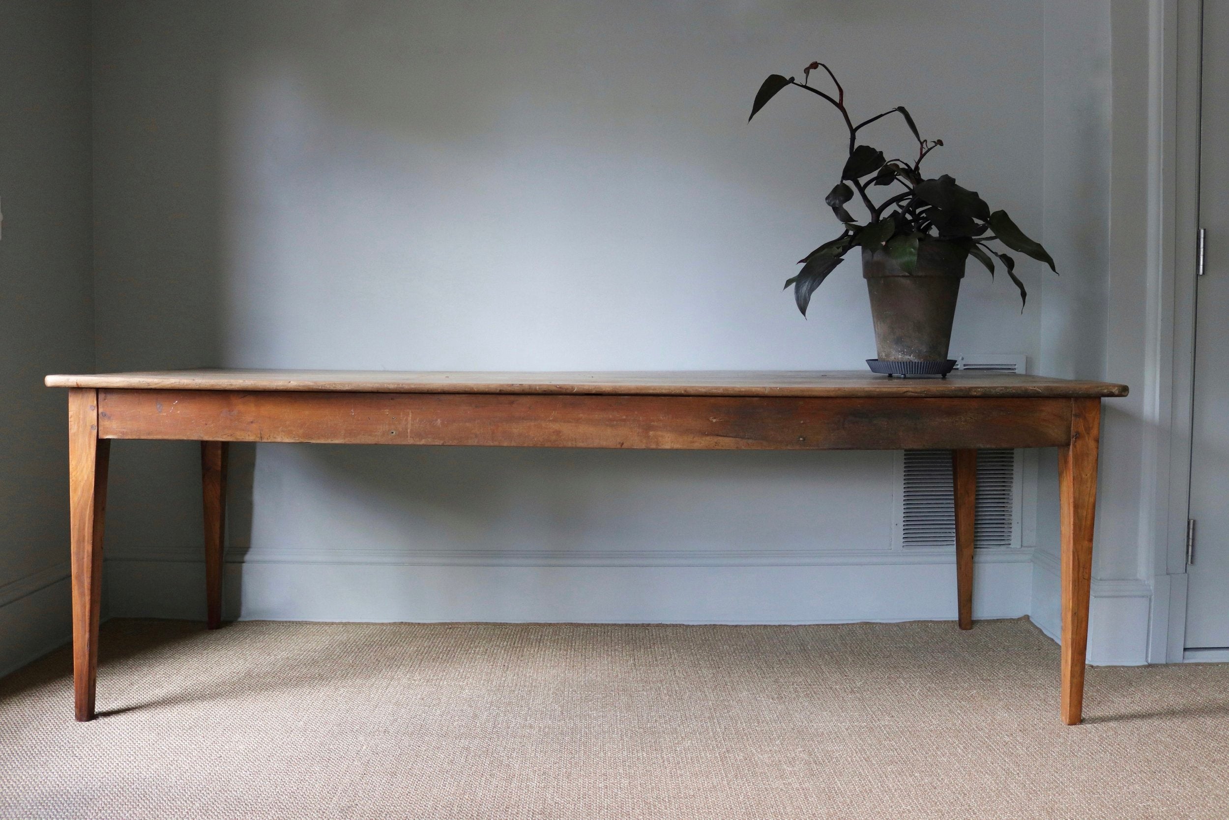 Farm Farm Table