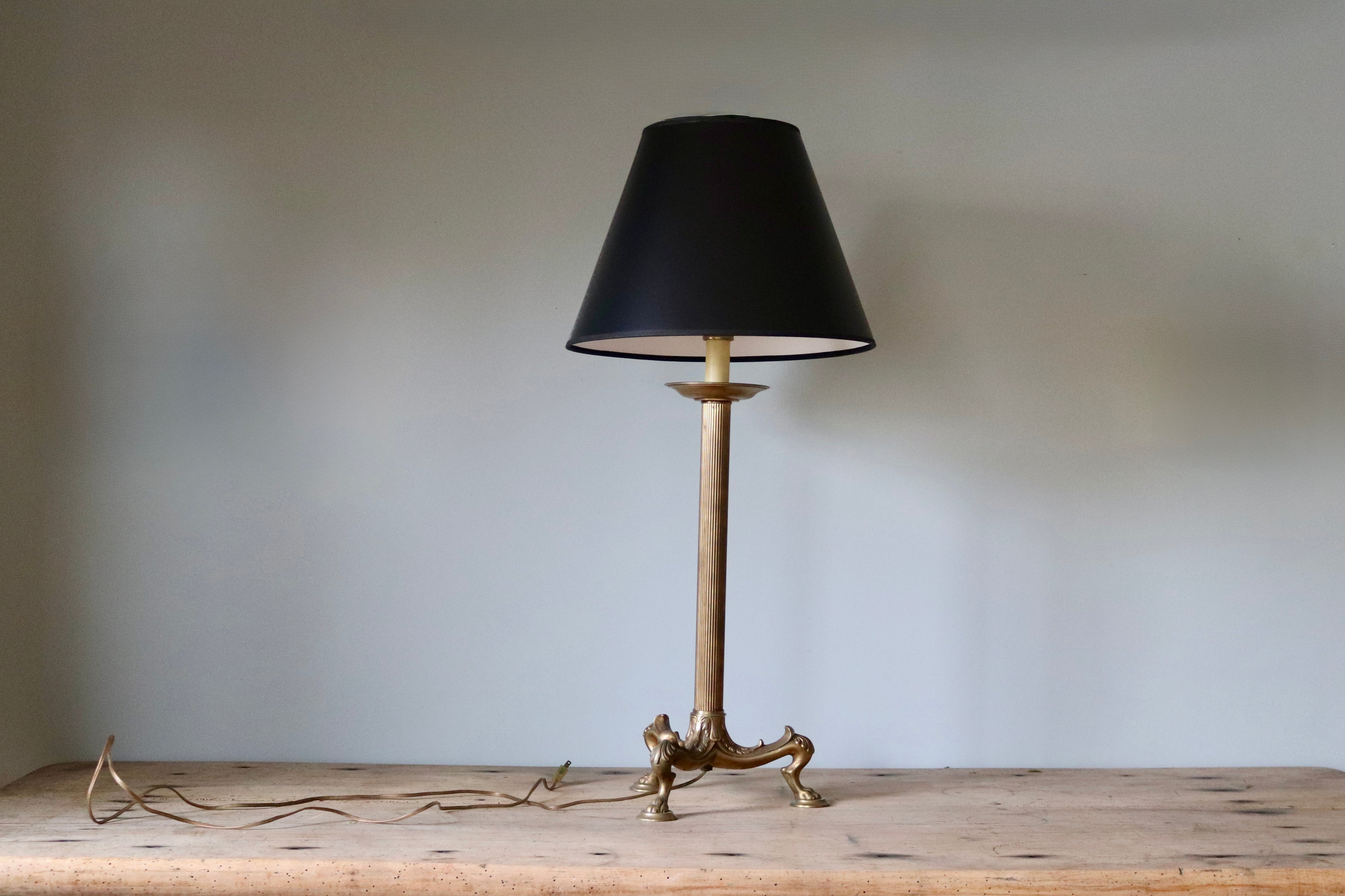 Italian Neoclassical Brass Table Lamp