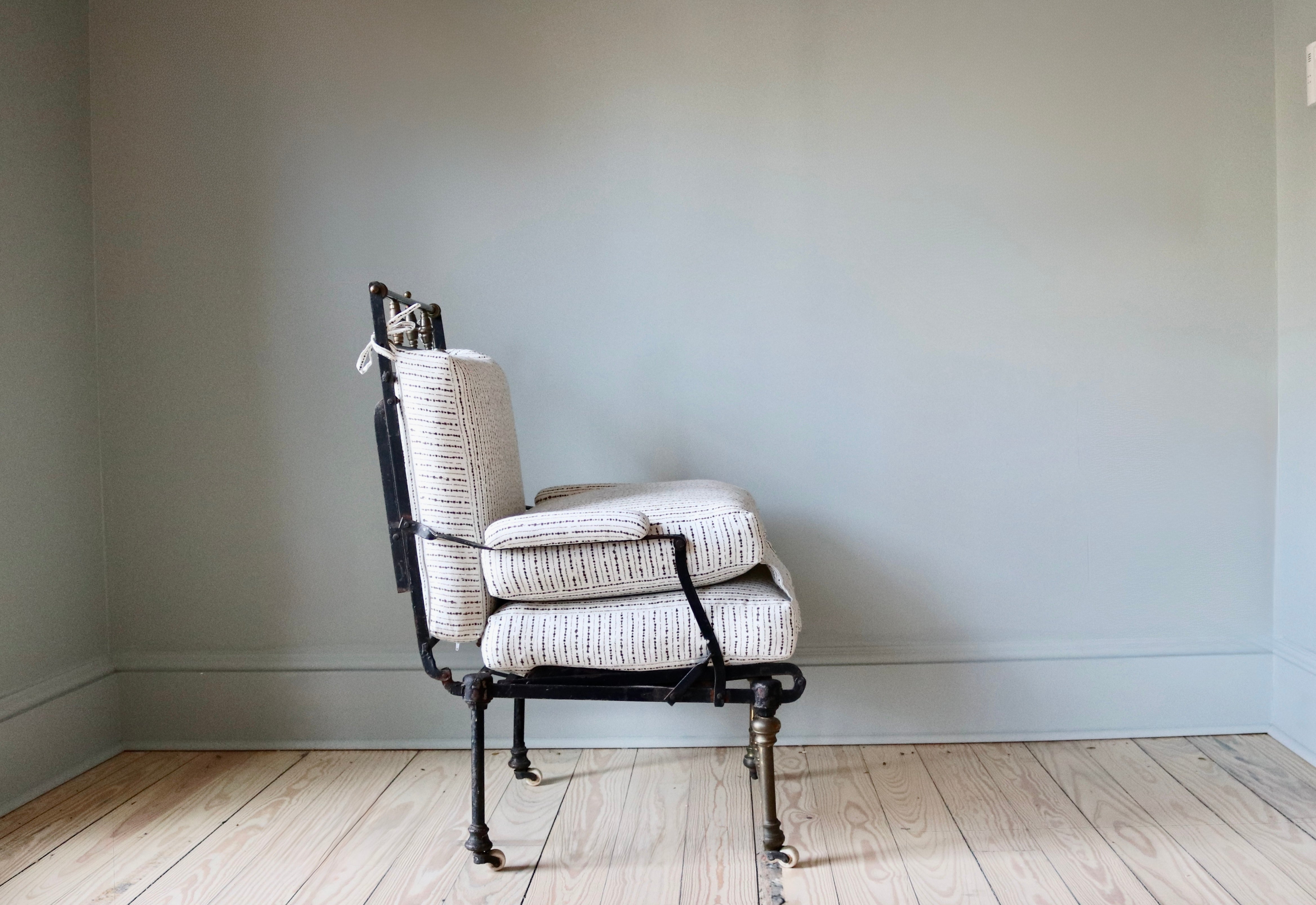 French Campaign Chaise