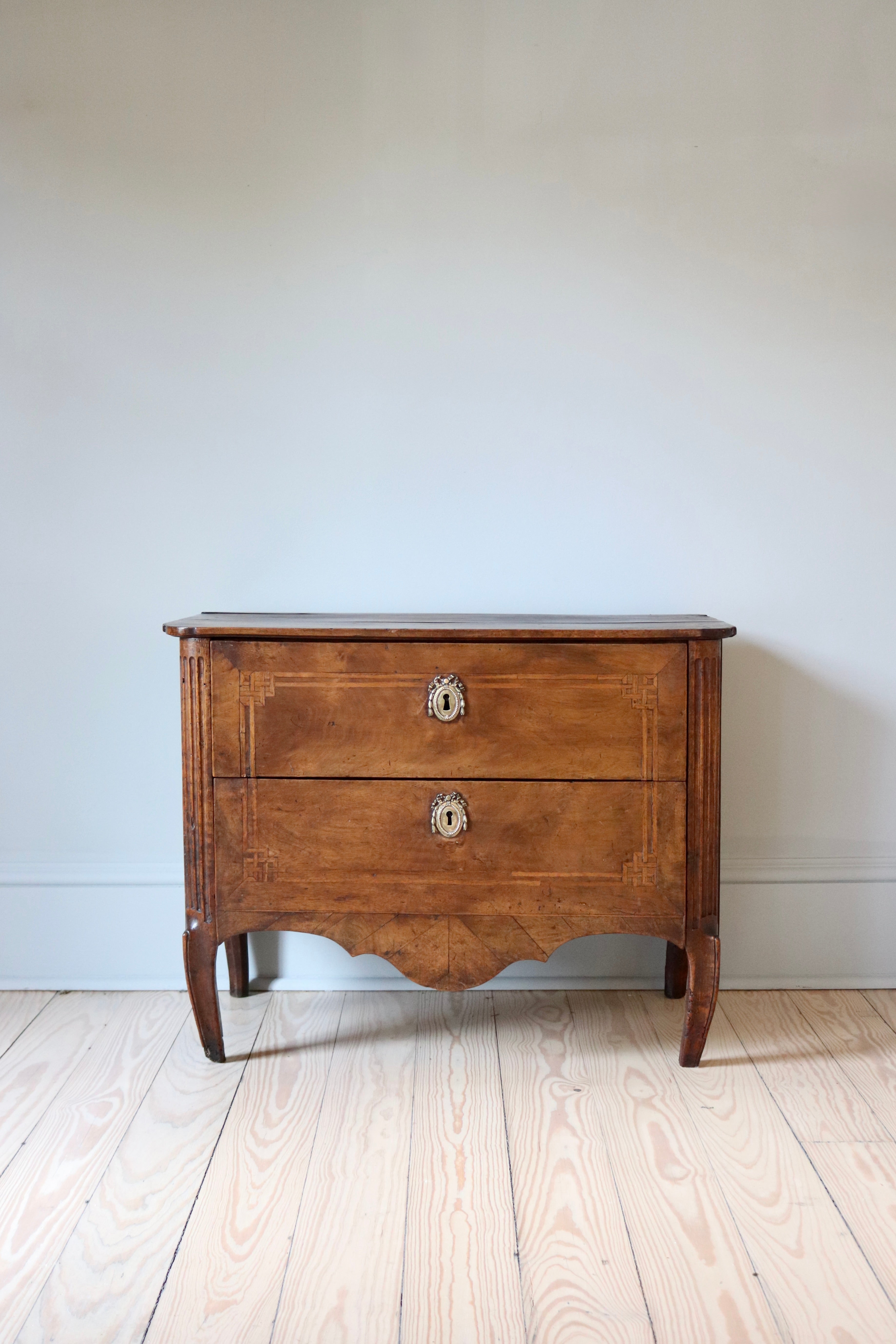 Antique Small Commode Dresser