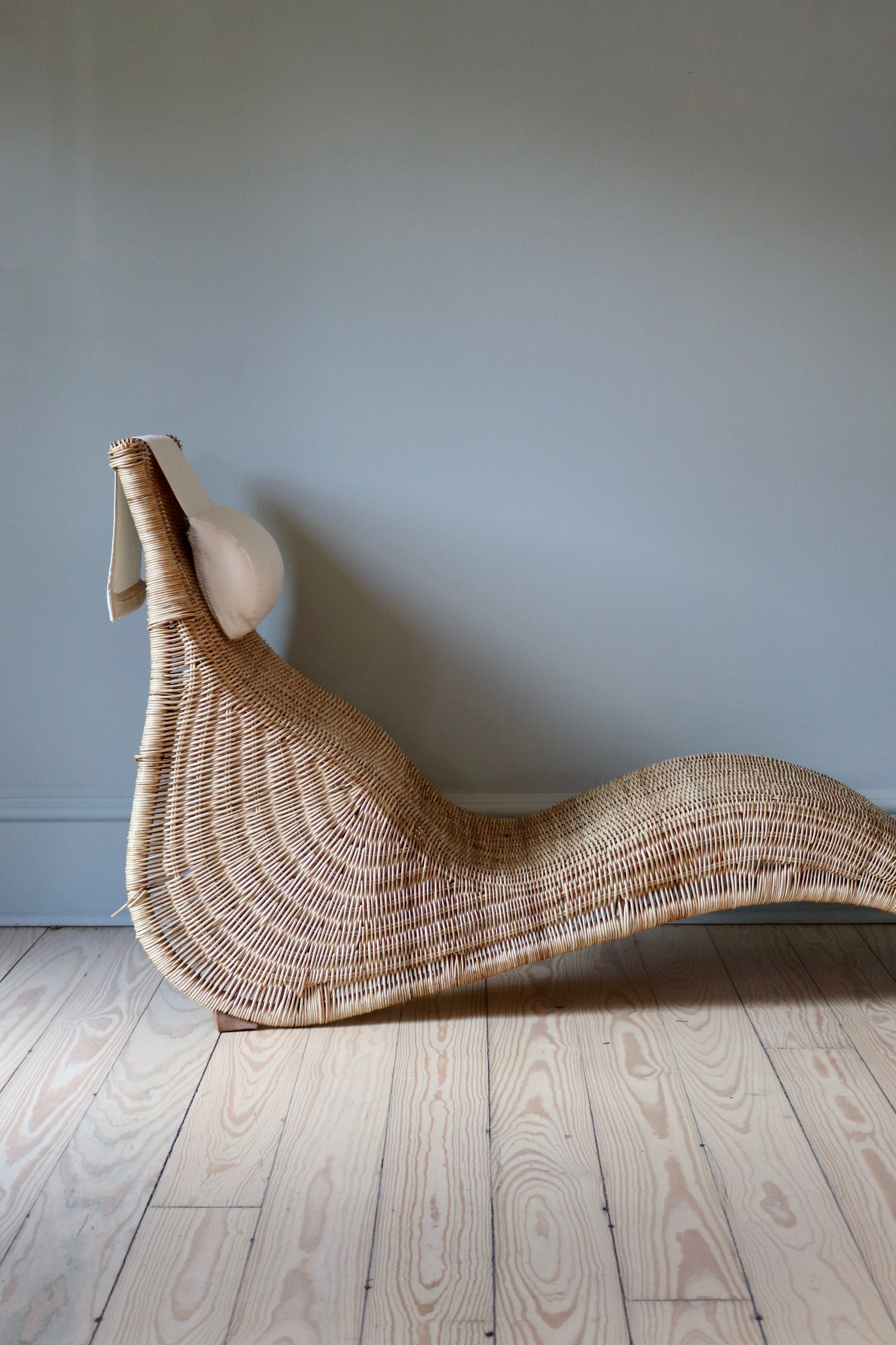 Wicker Chaise Lounge