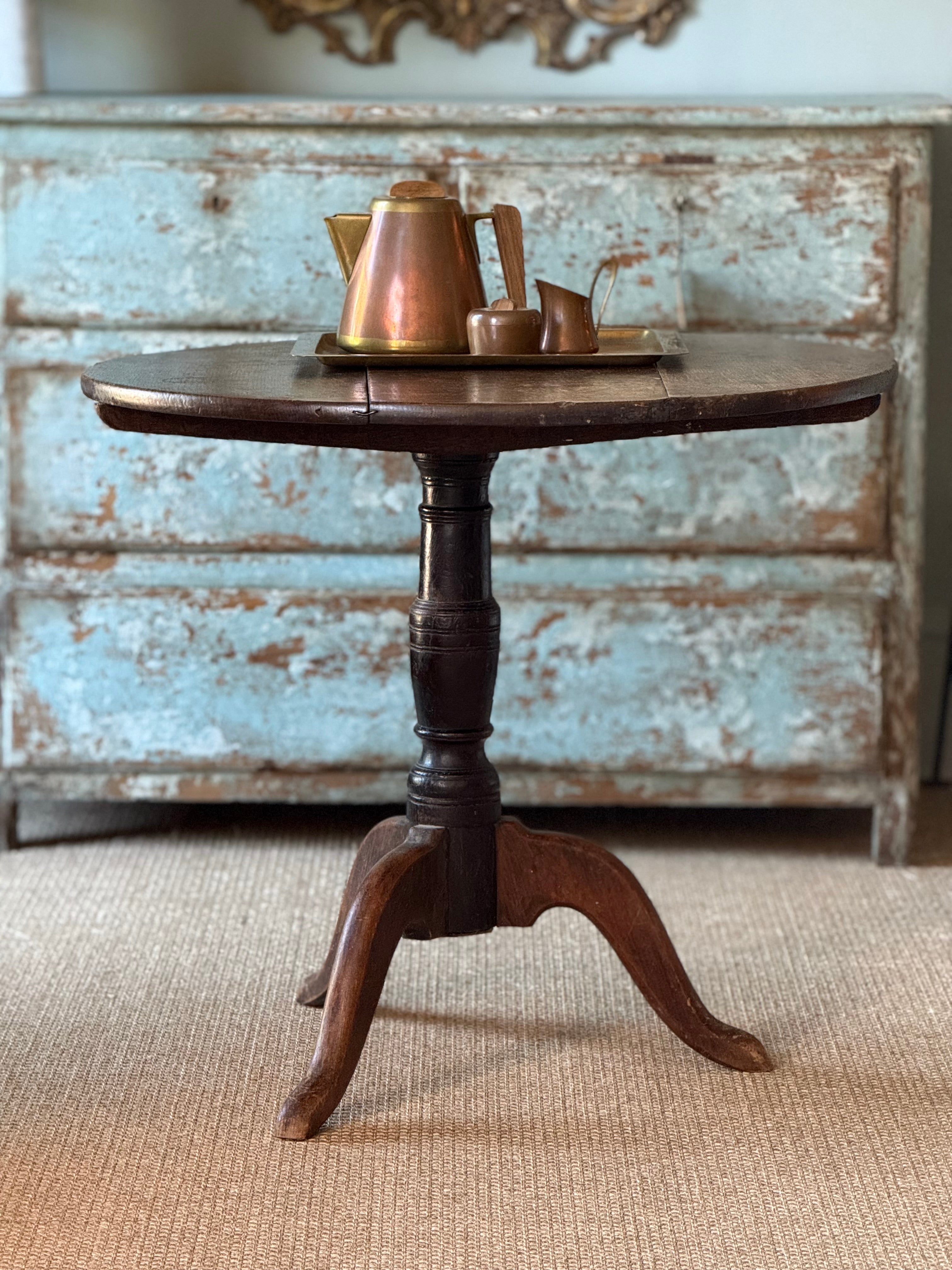 English Oak Tea Table