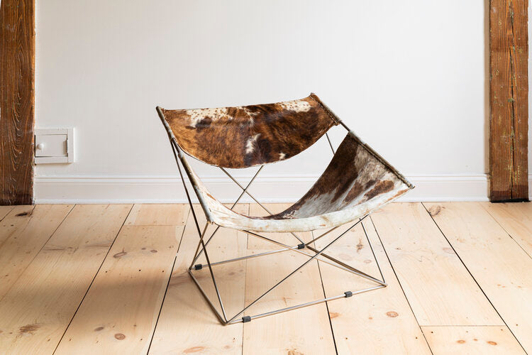 Pierre Paulin Butterfly Chair in Cowhide