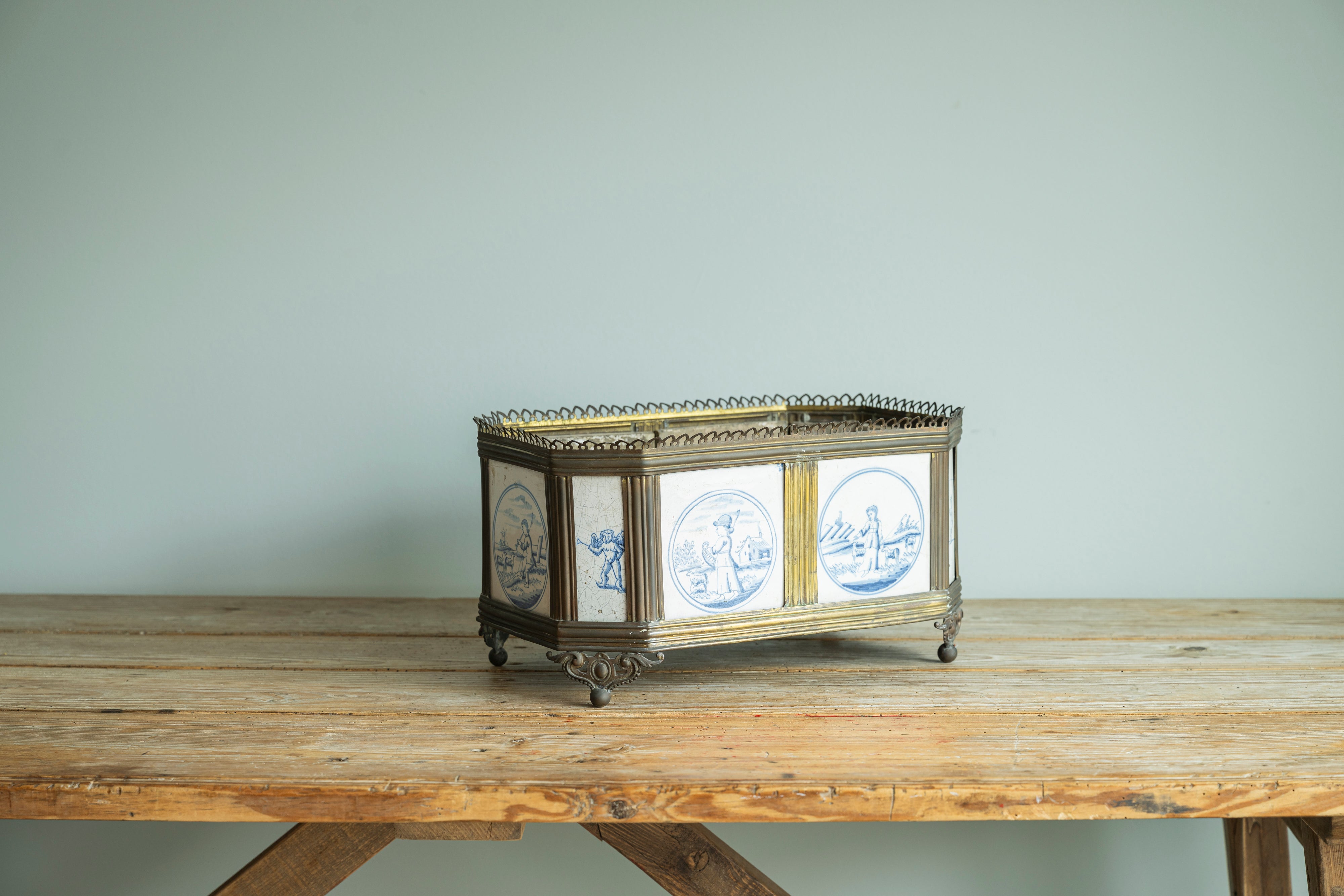 Dutch Tile Planter