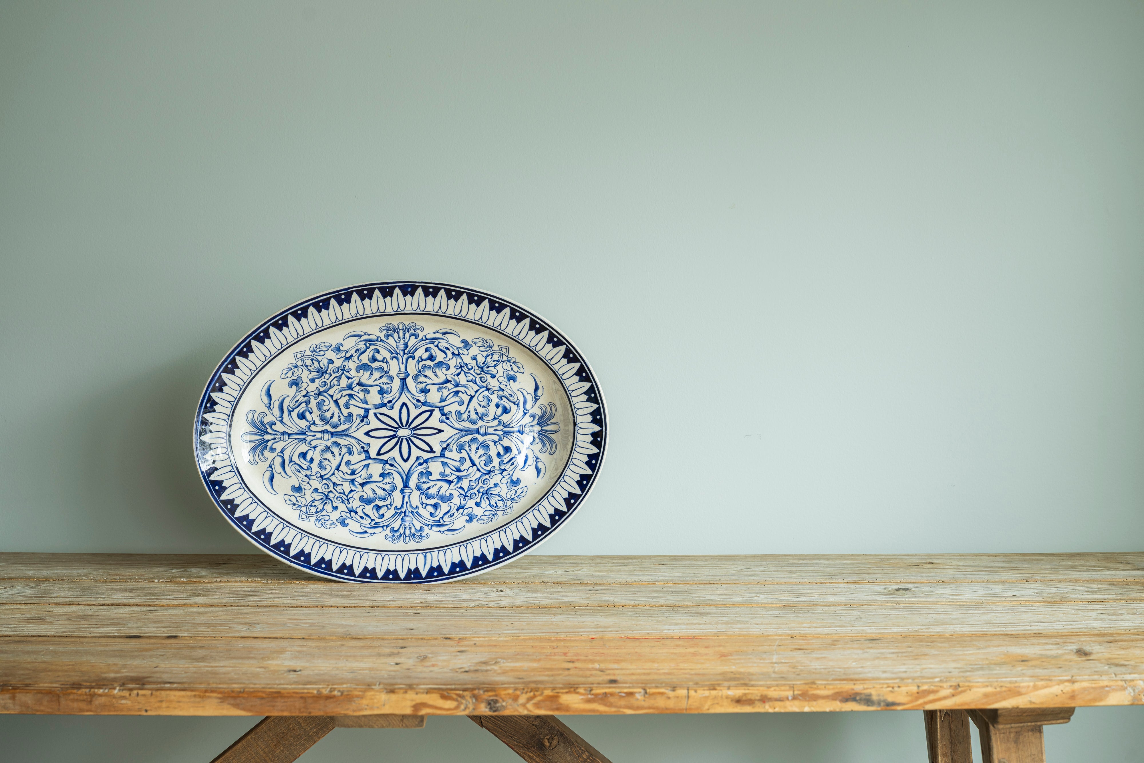 English Blue and White Transfer Platter